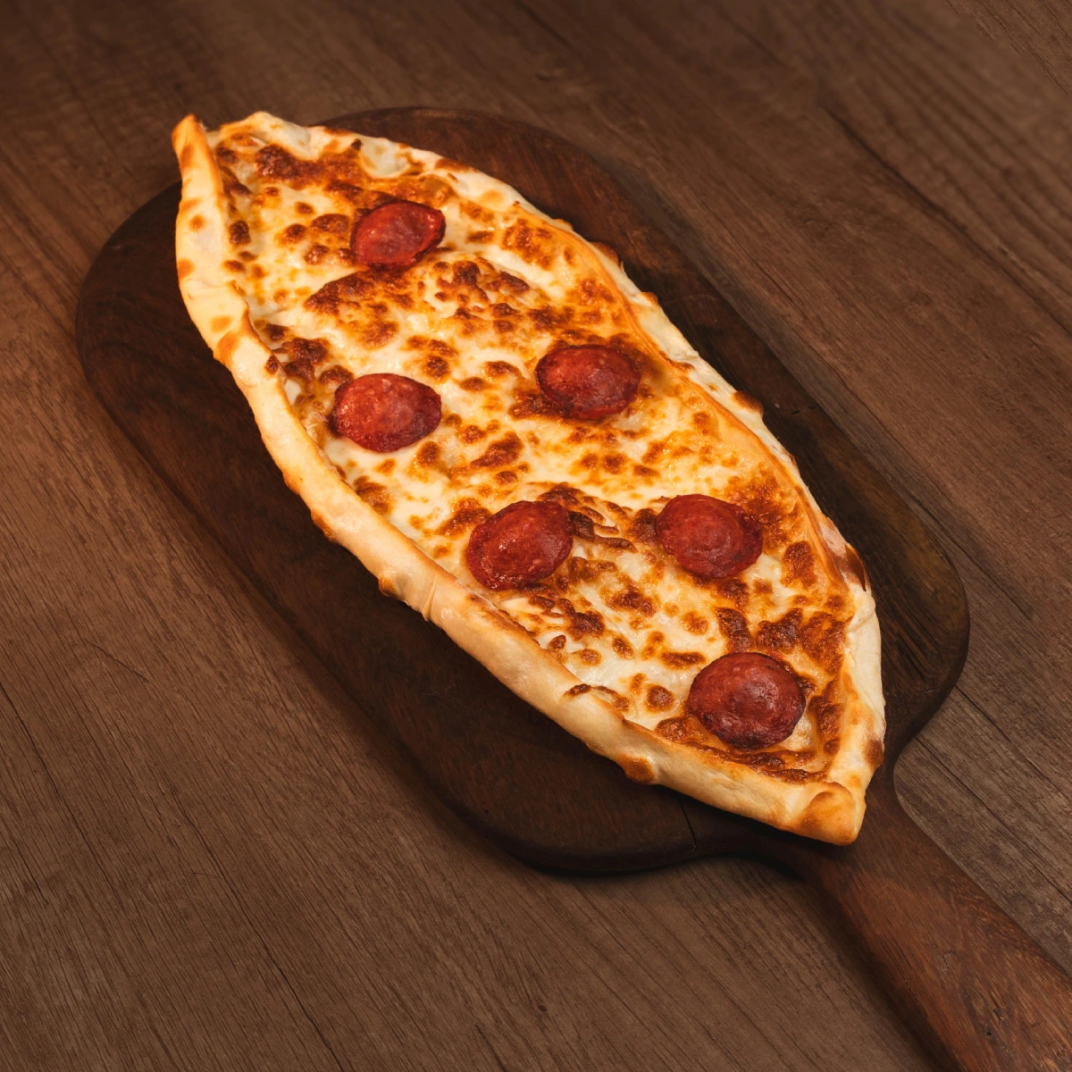 Kaşarlı Sucuklu Pide